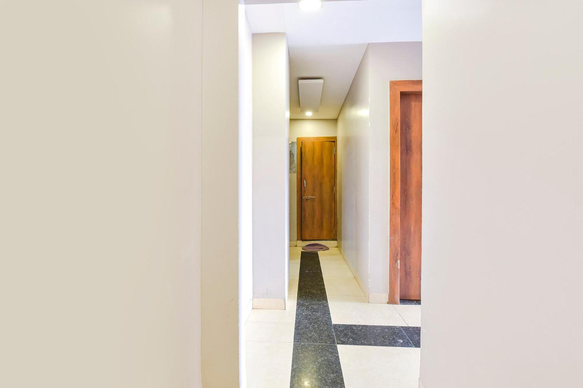 Fabhotel Raghumani Palace Удджайн Экстерьер фото