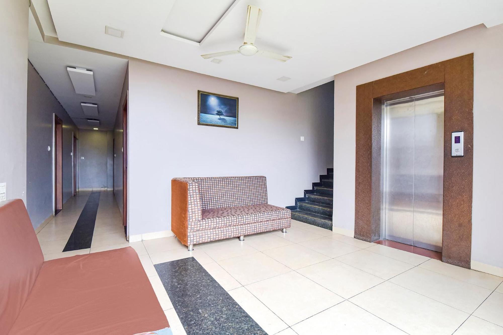 Fabhotel Raghumani Palace Удджайн Экстерьер фото